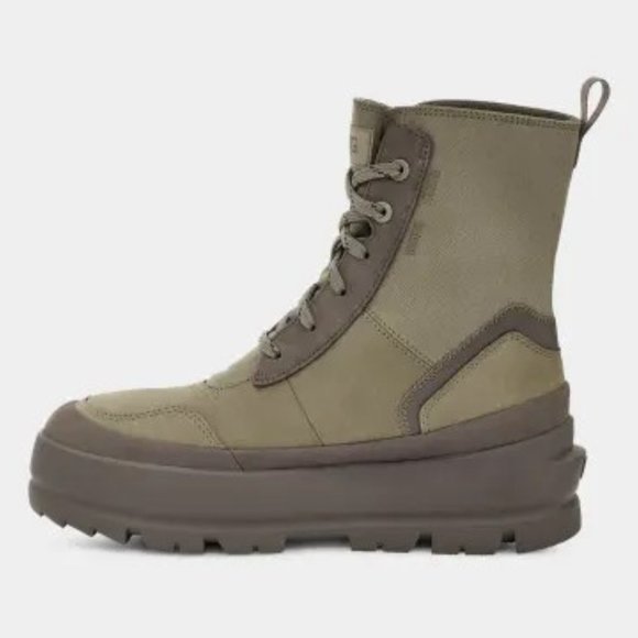 The UGG Lug Boot BRAND NEW! - Picture 5 of 6